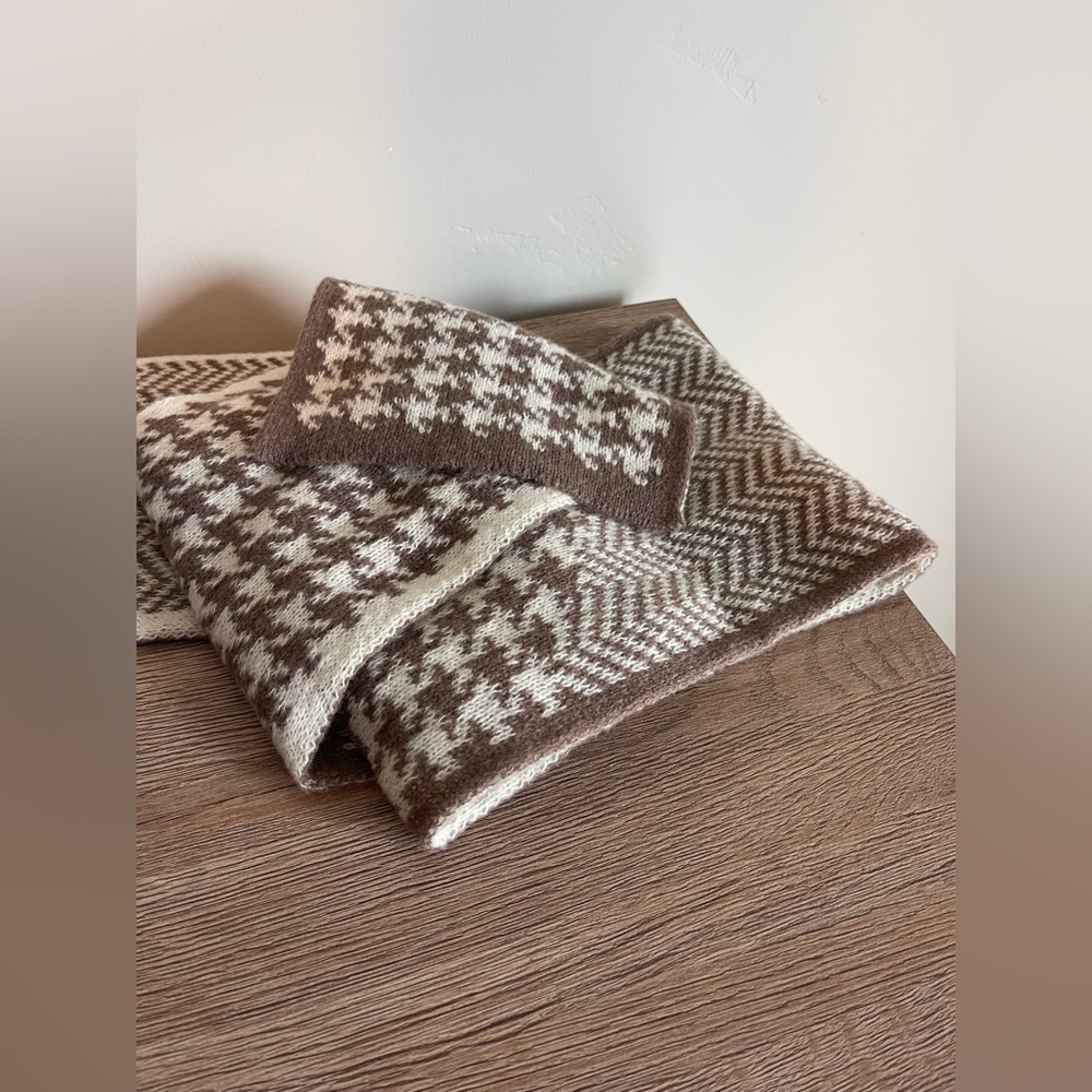 Soft Scarf Women’s Brown and White